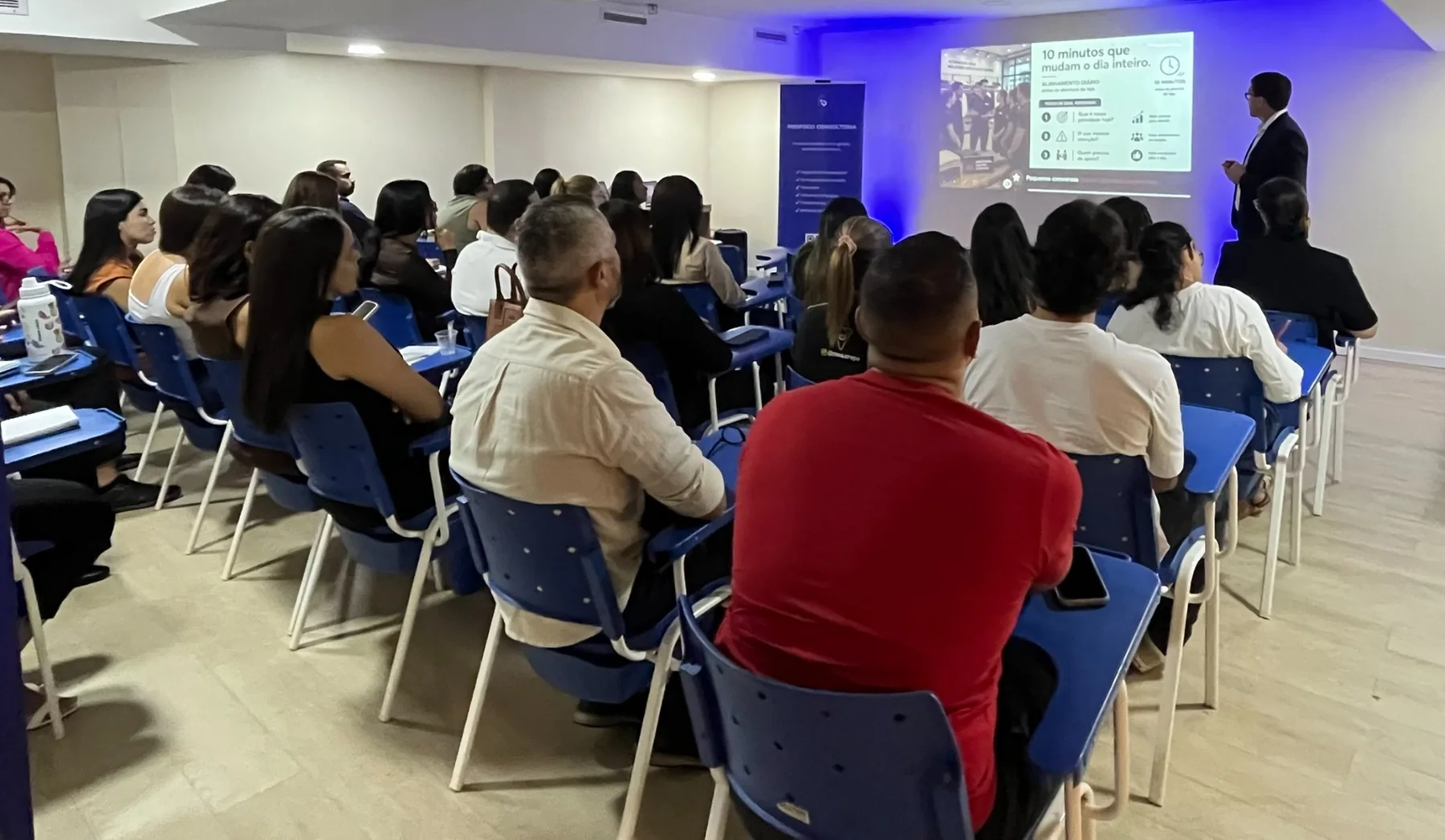 Encontro promovido pela PROFOCO com participação de gestores.